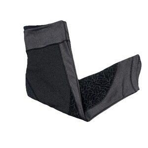 Lululemon Cropped Capri Leggings Black Leopard Print Women's Size 6